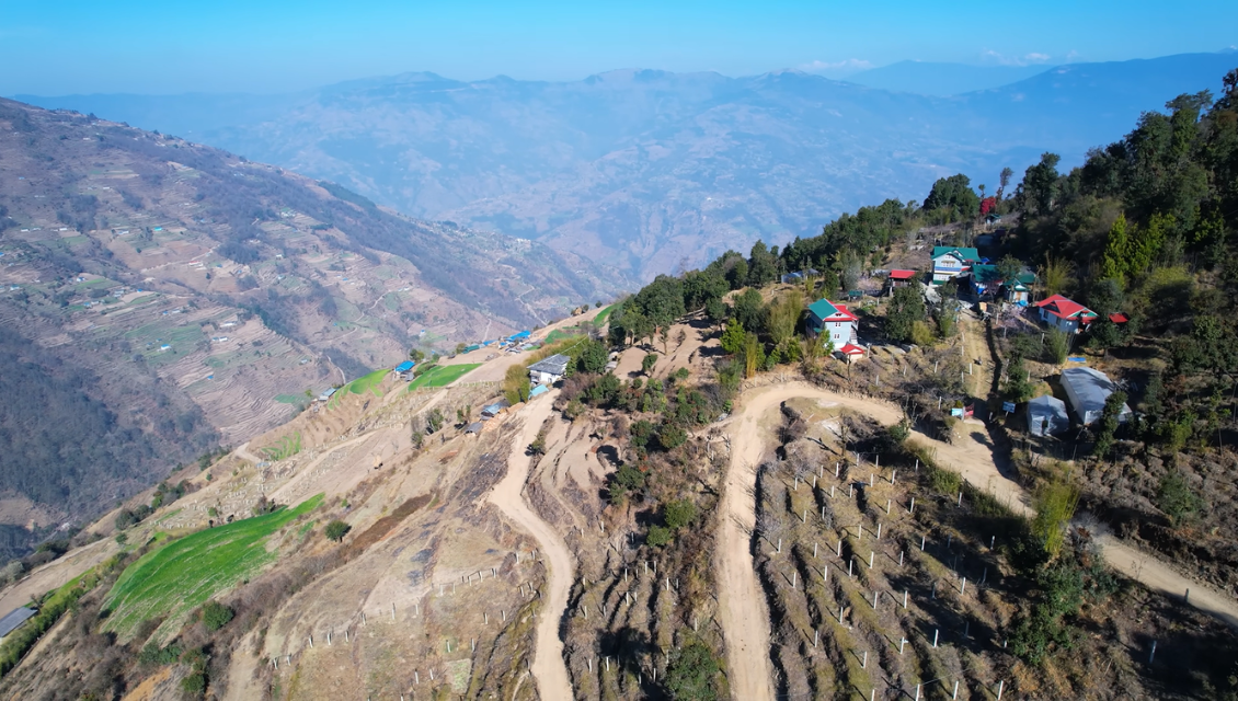Trek from Dhap to Jhapre (2,920 m)