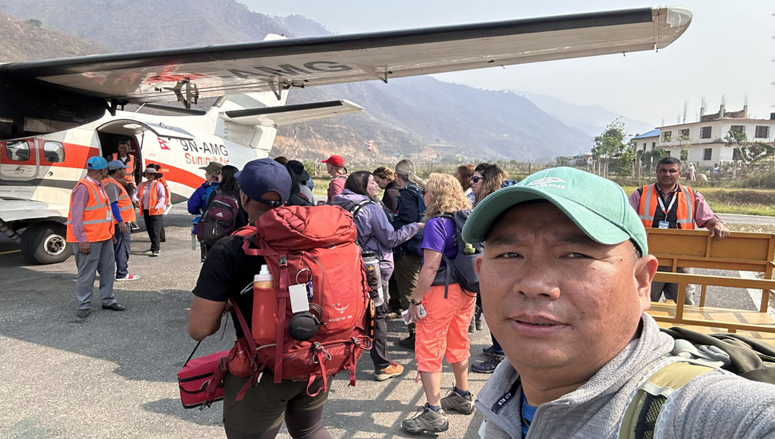Fly to Lukla, trek to Paiya (Puiyan)